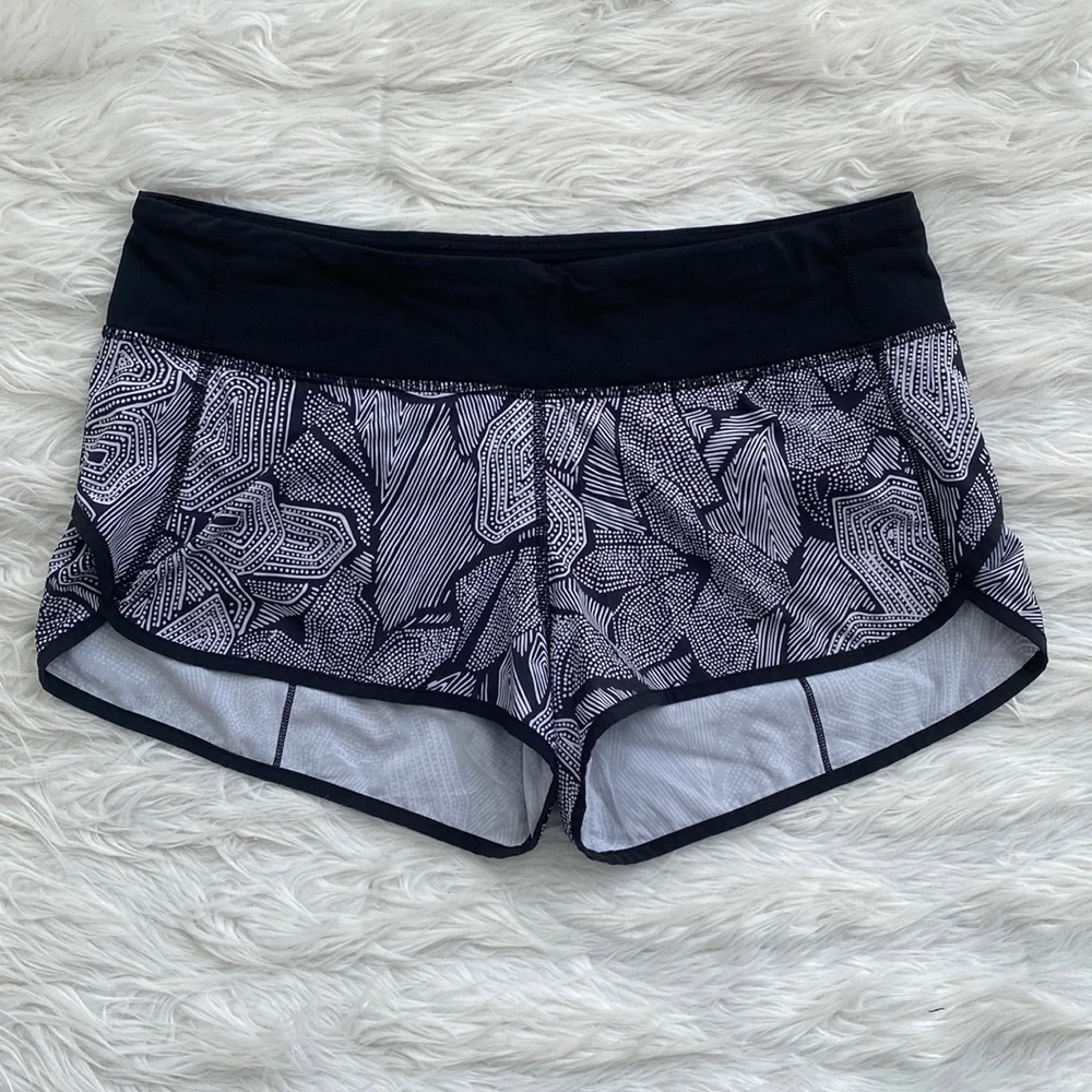 Lululemon | Speed Short Dottie Tribe